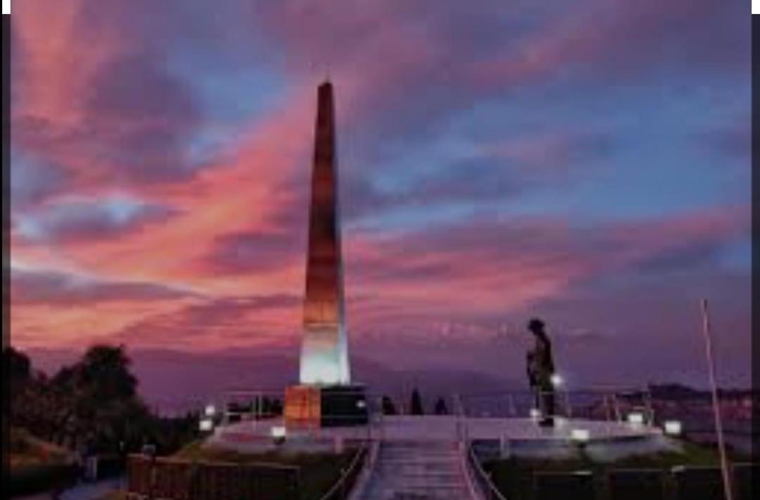 Pathi Bunkers Hostel Darjeeling  Luaran gambar